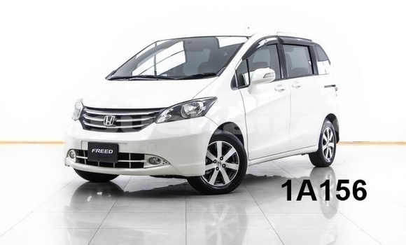 Buy Used Honda Freed White Car in Bangkok in Bangkok Buy Used Honda Freed White Car in Bangkok in Bangkok