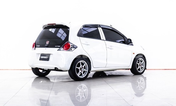ซื้อ รถมือสอง Honda Brio ขาว รถยนต์ ใน %{เมือง} ใน กรุงเทพมหานคร ซื้อ รถมือสอง Honda Brio ขาว รถยนต์ ใน %{เมือง} ใน กรุงเทพมหานคร
