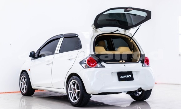 ซื้อ รถมือสอง Honda Brio ขาว รถยนต์ ใน %{เมือง} ใน กรุงเทพมหานคร ซื้อ รถมือสอง Honda Brio ขาว รถยนต์ ใน %{เมือง} ใน กรุงเทพมหานคร