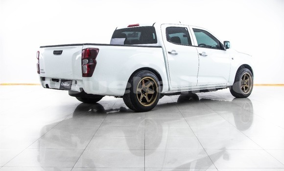 Buy Used Isuzu D-Max White Car in Bangkok in Bangkok Buy Used Isuzu D-Max White Car in Bangkok in Bangkok