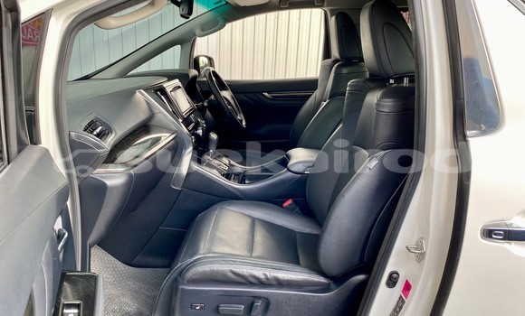 ซื้อ รถมือสอง Toyota Vellfire ขาว รถยนต์ ใน %{เมือง} ใน กรุงเทพมหานคร ซื้อ รถมือสอง Toyota Vellfire ขาว รถยนต์ ใน %{เมือง} ใน กรุงเทพมหานคร