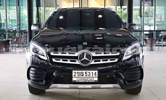 ซื้อ รถมือสอง Mercedes-Benz GLA-klasse สีดำ รถยนต์ ใน %{เมือง} ใน กรุงเทพมหานคร