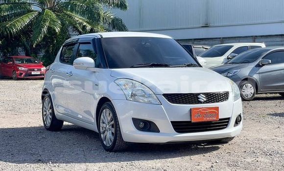 ซื้อ รถมือสอง Suzuki Swift ขาว รถยนต์ ใน %{เมือง} ใน กรุงเทพมหานคร ซื้อ รถมือสอง Suzuki Swift ขาว รถยนต์ ใน %{เมือง} ใน กรุงเทพมหานคร