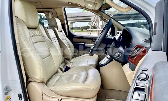 Buy Used Hyundai Grand Starex White Car in Bangkok in Bangkok Buy Used Hyundai Grand Starex White Car in Bangkok in Bangkok