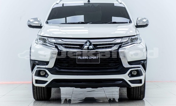 ซื้อ รถมือสอง Mitsubishi Pajero Sport ขาว รถยนต์ ใน %{เมือง} ใน กรุงเทพมหานคร ซื้อ รถมือสอง Mitsubishi Pajero Sport ขาว รถยนต์ ใน %{เมือง} ใน กรุงเทพมหานคร