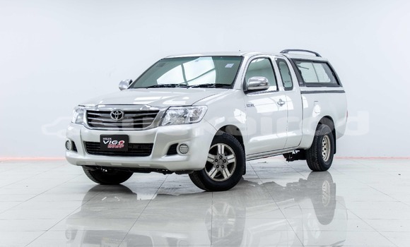 ซื้อ รถมือสอง Toyota Hiluxe VIGO อื่น ๆ รถยนต์ ใน %{เมือง} ใน กรุงเทพมหานคร
