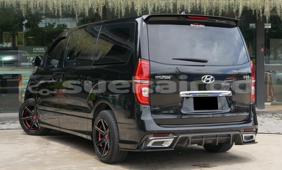 ซื้อ รถมือสอง Hyundai H1 สีดำ รถยนต์ ใน %{เมือง} ใน กรุงเทพมหานคร ซื้อ รถมือสอง Hyundai H1 สีดำ รถยนต์ ใน %{เมือง} ใน กรุงเทพมหานคร