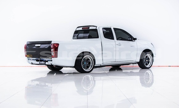 Buy Used Isuzu D–MAX White Car in Bangkok in Bangkok Buy Used Isuzu D–MAX White Car in Bangkok in Bangkok