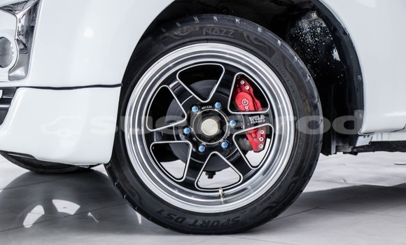 Buy Used Isuzu D–MAX White Car in Bangkok in Bangkok Buy Used Isuzu D–MAX White Car in Bangkok in Bangkok
