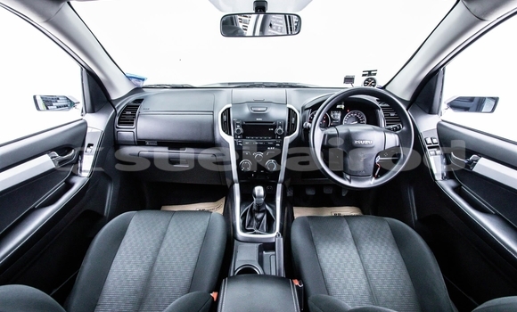 Buy Used Isuzu D–MAX White Car in Bangkok in Bangkok Buy Used Isuzu D–MAX White Car in Bangkok in Bangkok