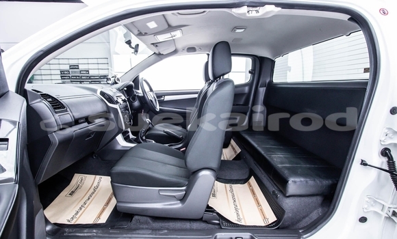Buy Used Isuzu D–MAX White Car in Bangkok in Bangkok Buy Used Isuzu D–MAX White Car in Bangkok in Bangkok