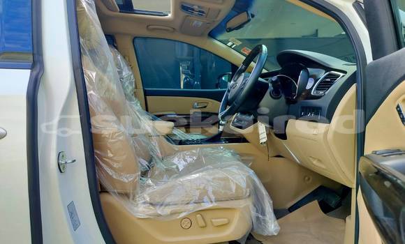 Buy Used Kia Carnival White Car in Bangkok in Bangkok Buy Used Kia Carnival White Car in Bangkok in Bangkok
