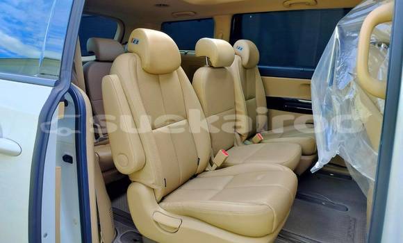 Buy Used Kia Carnival White Car in Bangkok in Bangkok Buy Used Kia Carnival White Car in Bangkok in Bangkok