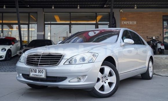 Buy Used Mercedes-Benz S-klasse Silver Car in Bangkok in Bangkok