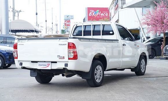 ซื้อ รถมือสอง Toyota Hiluxe VIGO ขาว รถยนต์ ใน %{เมือง} ใน กรุงเทพมหานคร ซื้อ รถมือสอง Toyota Hiluxe VIGO ขาว รถยนต์ ใน %{เมือง} ใน กรุงเทพมหานคร