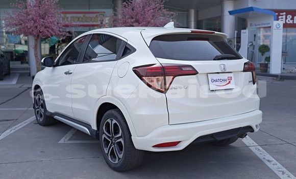 ซื้อ รถมือสอง Honda HR-V ขาว รถยนต์ ใน %{เมือง} ใน กรุงเทพมหานคร ซื้อ รถมือสอง Honda HR-V ขาว รถยนต์ ใน %{เมือง} ใน กรุงเทพมหานคร