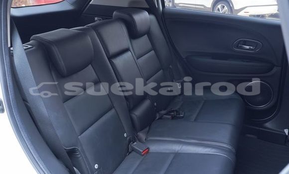 ซื้อ รถมือสอง Honda HR-V ขาว รถยนต์ ใน %{เมือง} ใน กรุงเทพมหานคร ซื้อ รถมือสอง Honda HR-V ขาว รถยนต์ ใน %{เมือง} ใน กรุงเทพมหานคร