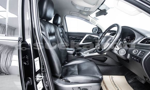 ซื้อ รถมือสอง Mitsubishi Pajero สีดำ รถยนต์ ใน %{เมือง} ใน กรุงเทพมหานคร ซื้อ รถมือสอง Mitsubishi Pajero สีดำ รถยนต์ ใน %{เมือง} ใน กรุงเทพมหานคร