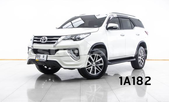 ซื้อ รถมือสอง Toyota Fortuner ขาว รถยนต์ ใน %{เมือง} ใน กรุงเทพมหานคร ซื้อ รถมือสอง Toyota Fortuner ขาว รถยนต์ ใน %{เมือง} ใน กรุงเทพมหานคร