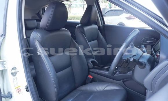 Buy Used Honda HR-V White Car in Bangkok in Bangkok Buy Used Honda HR-V White Car in Bangkok in Bangkok