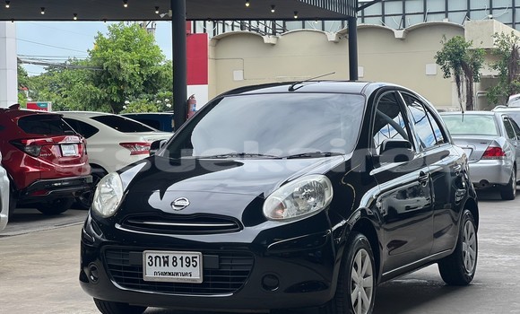 ซื้อ รถมือสอง Nissan March สีดำ รถยนต์ ใน %{เมือง} ใน กรุงเทพมหานคร