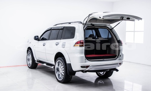 ซื้อ รถมือสอง Mitsubishi Pajero ขาว รถยนต์ ใน %{เมือง} ใน กรุงเทพมหานคร ซื้อ รถมือสอง Mitsubishi Pajero ขาว รถยนต์ ใน %{เมือง} ใน กรุงเทพมหานคร