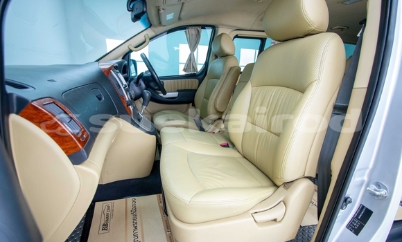 ซื้อ รถมือสอง Hyundai H1 เงิน รถยนต์ ใน %{เมือง} ใน กรุงเทพมหานคร ซื้อ รถมือสอง Hyundai H1 เงิน รถยนต์ ใน %{เมือง} ใน กรุงเทพมหานคร