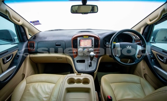 ซื้อ รถมือสอง Hyundai H1 เงิน รถยนต์ ใน %{เมือง} ใน กรุงเทพมหานคร ซื้อ รถมือสอง Hyundai H1 เงิน รถยนต์ ใน %{เมือง} ใน กรุงเทพมหานคร