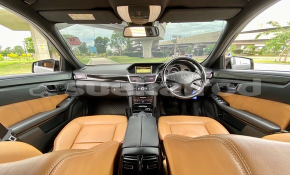 ซื้อ รถมือสอง Mercedes-Benz E-Classe สีดำ รถยนต์ ใน %{เมือง} ใน กรุงเทพมหานคร ซื้อ รถมือสอง Mercedes-Benz E-Classe สีดำ รถยนต์ ใน %{เมือง} ใน กรุงเทพมหานคร