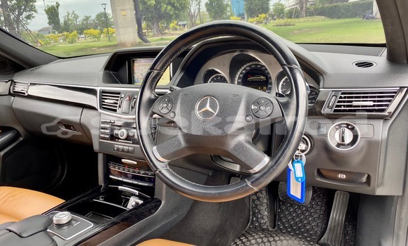 ซื้อ รถมือสอง Mercedes-Benz E-Classe สีดำ รถยนต์ ใน %{เมือง} ใน กรุงเทพมหานคร ซื้อ รถมือสอง Mercedes-Benz E-Classe สีดำ รถยนต์ ใน %{เมือง} ใน กรุงเทพมหานคร