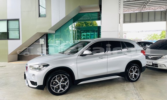 ซื้อ รถมือสอง BMW X1 เงิน รถยนต์ ใน %{เมือง} ใน กรุงเทพมหานคร