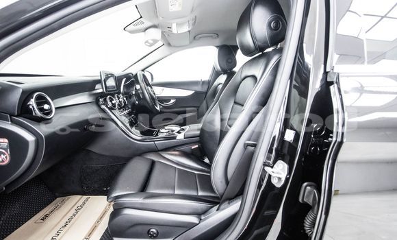 ซื้อ รถมือสอง Mercedes-Benz C-Classe สีดำ รถยนต์ ใน %{เมือง} ใน กรุงเทพมหานคร ซื้อ รถมือสอง Mercedes-Benz C-Classe สีดำ รถยนต์ ใน %{เมือง} ใน กรุงเทพมหานคร