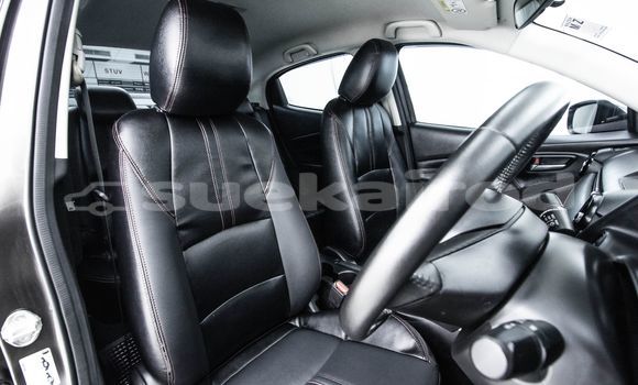 ซื้อ รถมือสอง Mazda 2 สีน้ำตาล รถยนต์ ใน %{เมือง} ใน กรุงเทพมหานคร ซื้อ รถมือสอง Mazda 2 สีน้ำตาล รถยนต์ ใน %{เมือง} ใน กรุงเทพมหานคร