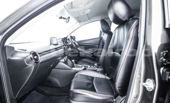 ซื้อ รถมือสอง Mazda 2 สีน้ำตาล รถยนต์ ใน %{เมือง} ใน กรุงเทพมหานคร ซื้อ รถมือสอง Mazda 2 สีน้ำตาล รถยนต์ ใน %{เมือง} ใน กรุงเทพมหานคร