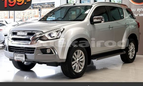 Buy Used Isuzu MU-X Silver Car in Bangkok in Bangkok