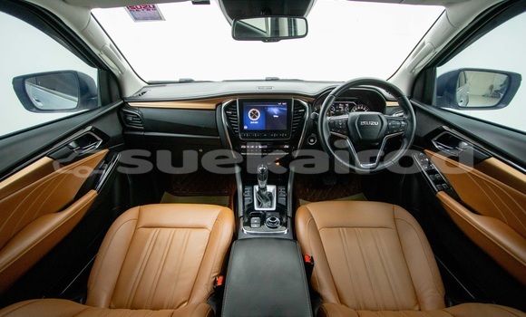 ซื้อ รถมือสอง Isuzu MU-X เงิน รถยนต์ ใน %{เมือง} ใน กรุงเทพมหานคร ซื้อ รถมือสอง Isuzu MU-X เงิน รถยนต์ ใน %{เมือง} ใน กรุงเทพมหานคร