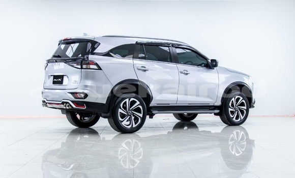 ซื้อ รถมือสอง Isuzu MU-X เงิน รถยนต์ ใน %{เมือง} ใน กรุงเทพมหานคร ซื้อ รถมือสอง Isuzu MU-X เงิน รถยนต์ ใน %{เมือง} ใน กรุงเทพมหานคร