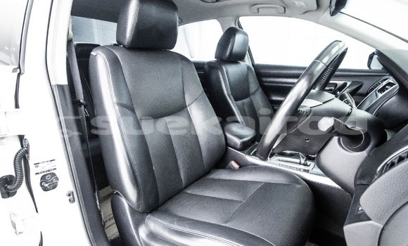 ซื้อ รถมือสอง Nissan Teana ขาว รถยนต์ ใน %{เมือง} ใน กรุงเทพมหานคร ซื้อ รถมือสอง Nissan Teana ขาว รถยนต์ ใน %{เมือง} ใน กรุงเทพมหานคร