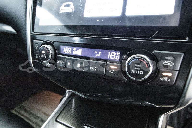 Big with watermark nissan teana bangkok bangkok 64023