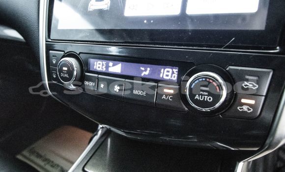 Buy Used Nissan Teana White Car in Bangkok in Bangkok Buy Used Nissan Teana White Car in Bangkok in Bangkok