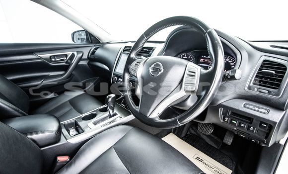 Buy Used Nissan Teana White Car in Bangkok in Bangkok Buy Used Nissan Teana White Car in Bangkok in Bangkok