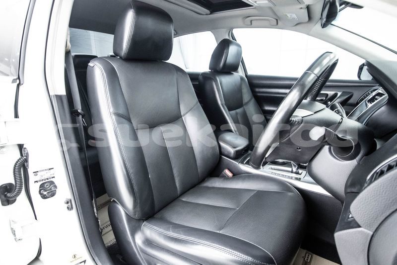 Big with watermark nissan teana bangkok bangkok 64023