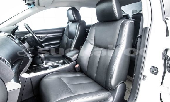 Buy Used Nissan Teana White Car in Bangkok in Bangkok Buy Used Nissan Teana White Car in Bangkok in Bangkok