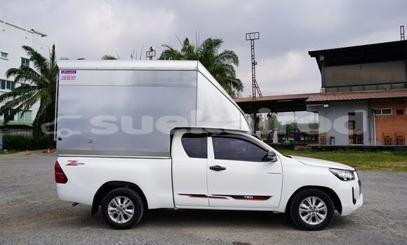 ซื้อ รถมือสอง Toyota Hiluxe Revo ขาว รถยนต์ ใน %{เมือง} ใน กรุงเทพมหานคร ซื้อ รถมือสอง Toyota Hiluxe Revo ขาว รถยนต์ ใน %{เมือง} ใน กรุงเทพมหานคร