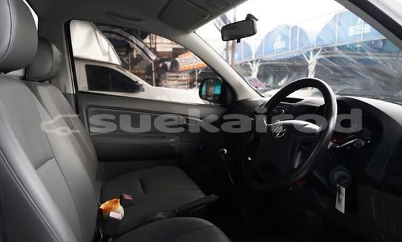 ซื้อ รถมือสอง Toyota Hiluxe VIGO ขาว รถยนต์ ใน %{เมือง} ใน กรุงเทพมหานคร ซื้อ รถมือสอง Toyota Hiluxe VIGO ขาว รถยนต์ ใน %{เมือง} ใน กรุงเทพมหานคร