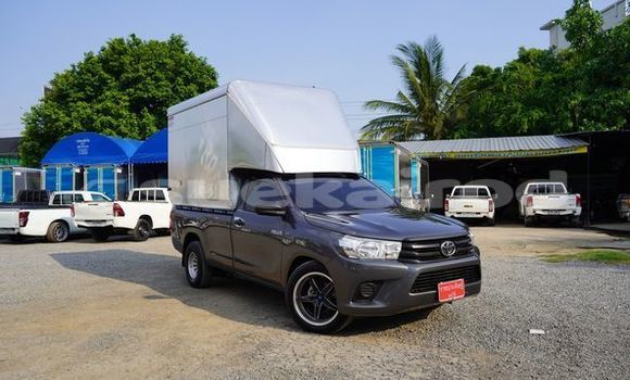 Buy Used Toyota Hiluxe Revo Black Car in Bangkok in Bangkok