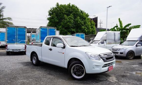 ซื้อ รถมือสอง Isuzu D-Max ขาว รถยนต์ ใน %{เมือง} ใน กรุงเทพมหานคร