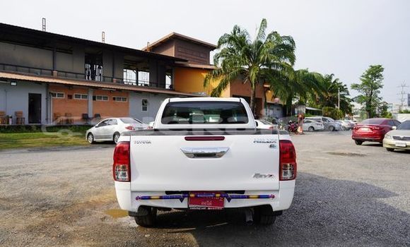 ซื้อ รถมือสอง Toyota Hiluxe Revo ขาว รถยนต์ ใน %{เมือง} ใน กรุงเทพมหานคร ซื้อ รถมือสอง Toyota Hiluxe Revo ขาว รถยนต์ ใน %{เมือง} ใน กรุงเทพมหานคร