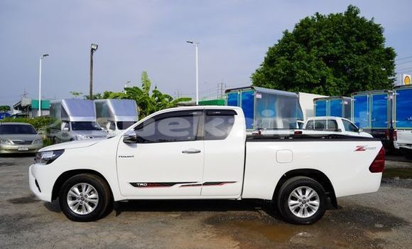ซื้อ รถมือสอง Toyota Hiluxe Revo ขาว รถยนต์ ใน %{เมือง} ใน กรุงเทพมหานคร ซื้อ รถมือสอง Toyota Hiluxe Revo ขาว รถยนต์ ใน %{เมือง} ใน กรุงเทพมหานคร