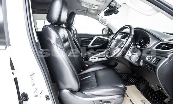 ซื้อ รถมือสอง Mitsubishi Pajero ขาว รถยนต์ ใน %{เมือง} ใน กรุงเทพมหานคร ซื้อ รถมือสอง Mitsubishi Pajero ขาว รถยนต์ ใน %{เมือง} ใน กรุงเทพมหานคร